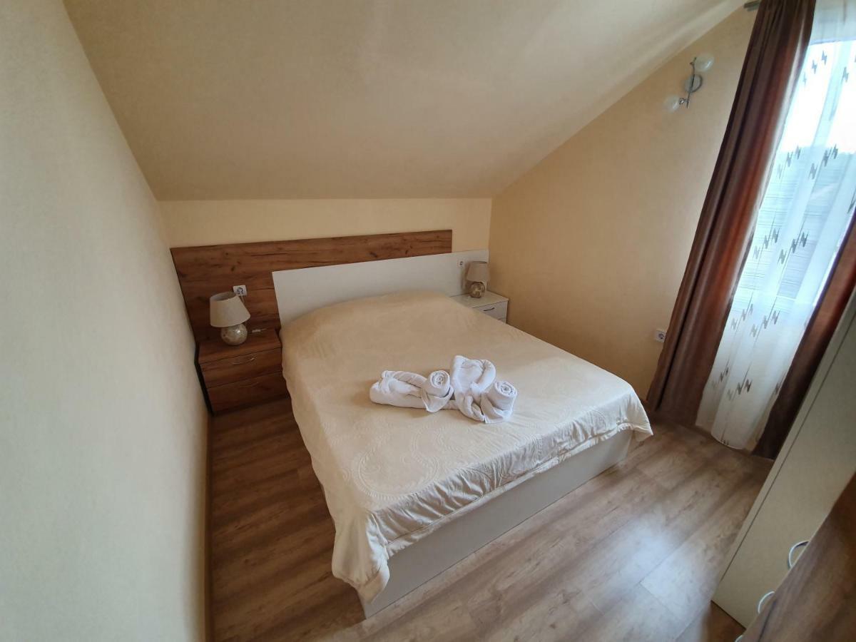 Tersus Apartment Varna Bagian luar foto